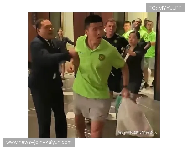 山东泰山转换节奏异常迅速，中场完全被打开